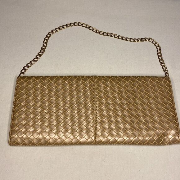 Lulu Townsend woven metallic gold clutch purse with chain - Picture 5 of 6